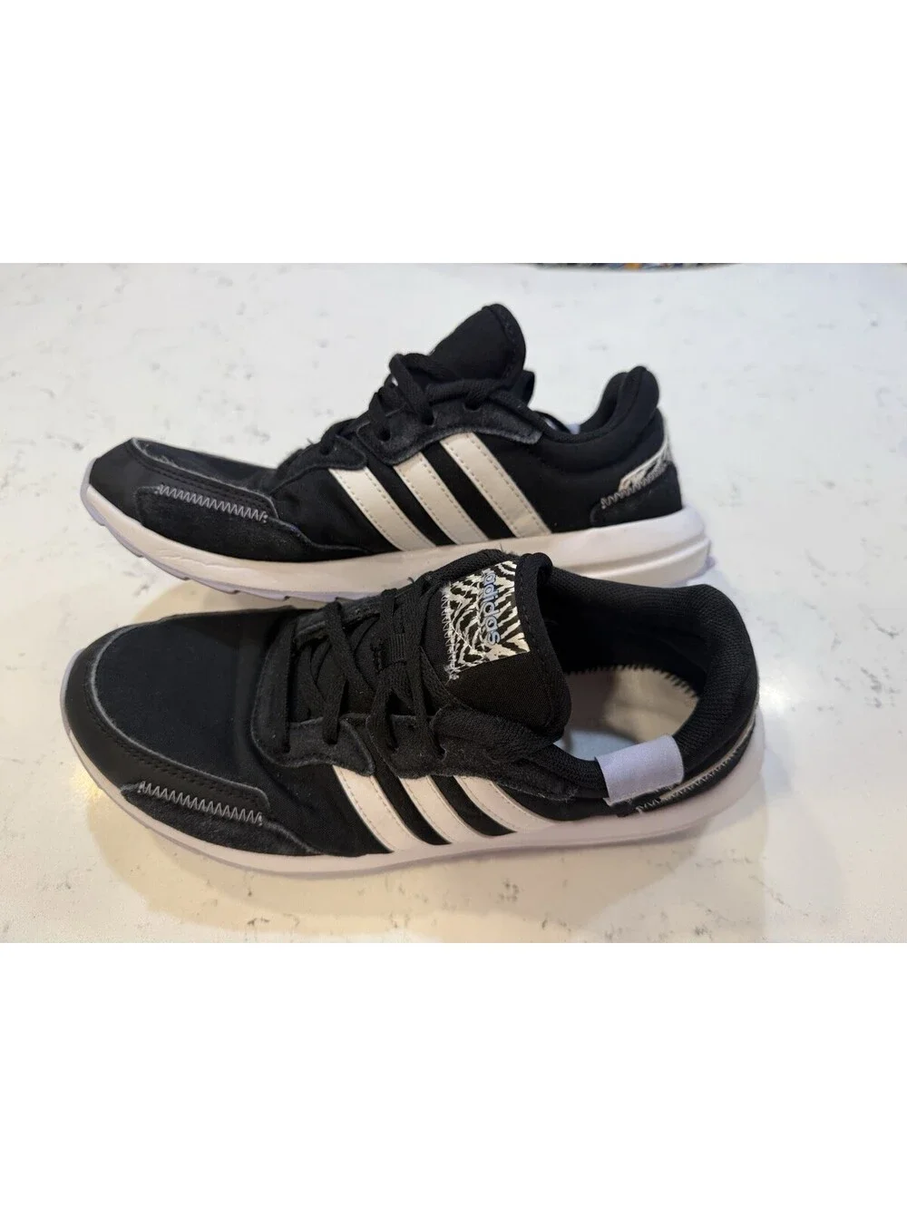 Adidas Retrorun Women's Running Shoes Size 8 Black